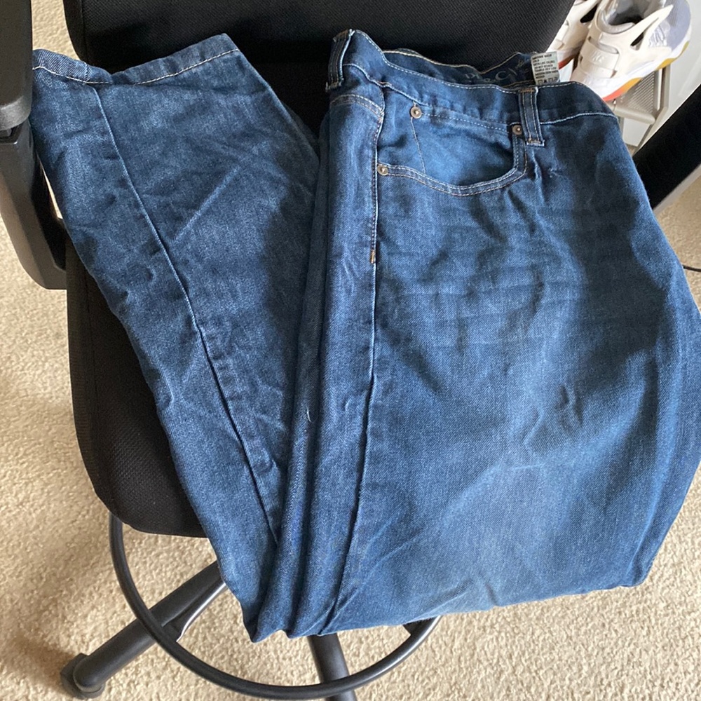 Mens 38x32 Straight jeans